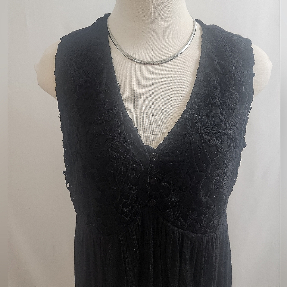 Little Black Dress Size Large - Picture 6 of 15